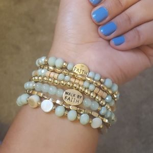 Riah Fashion Charm Mix Beads Bracelet